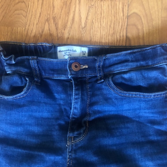 Jeans - Picture 2 of 4